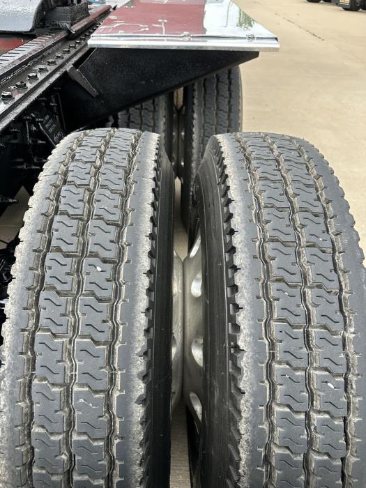 2021 Peterbilt 389-17