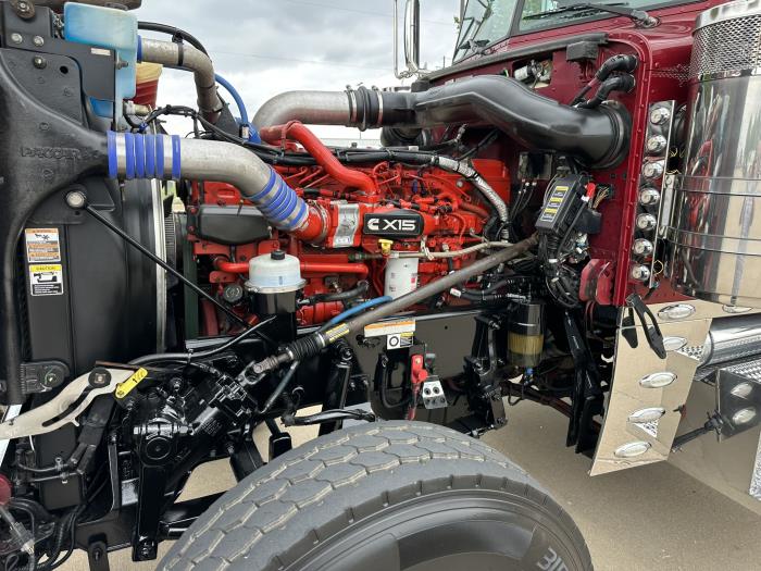 2021 Peterbilt 389-15