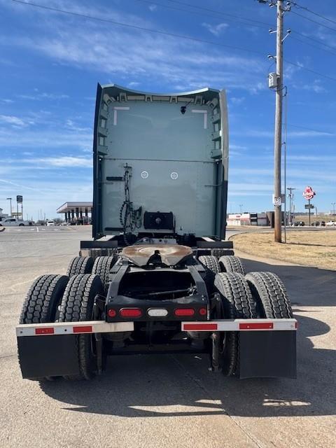 2021 Peterbilt 579-4