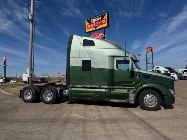 2021 Peterbilt 579-6