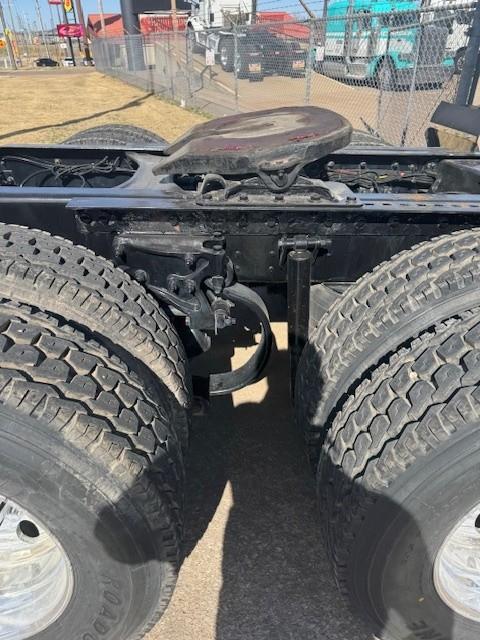 2021 Peterbilt 579-9