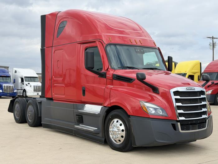 2023 Freightliner Cascadia-2