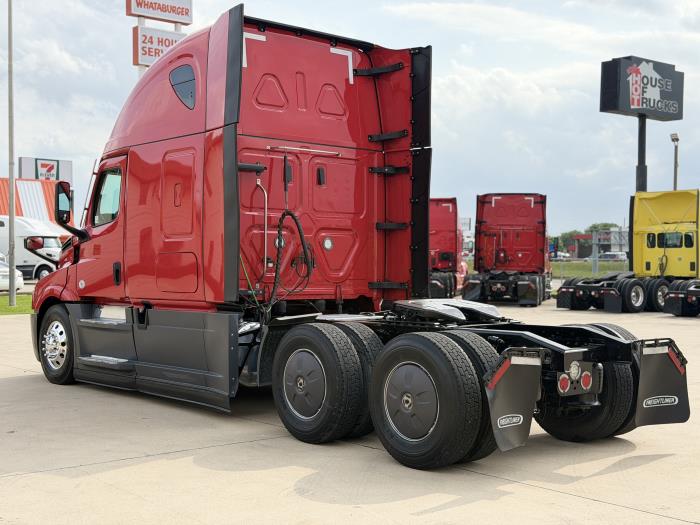 2023 Freightliner Cascadia-6