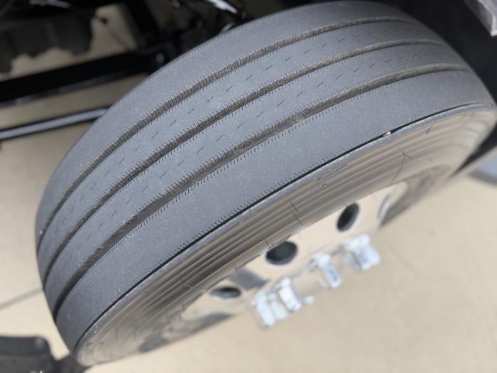 2023 Freightliner Cascadia-13