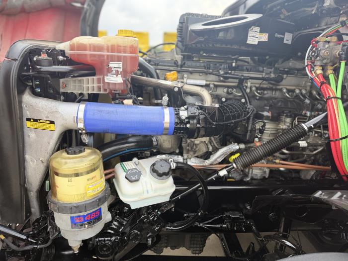 2023 Freightliner Cascadia-14