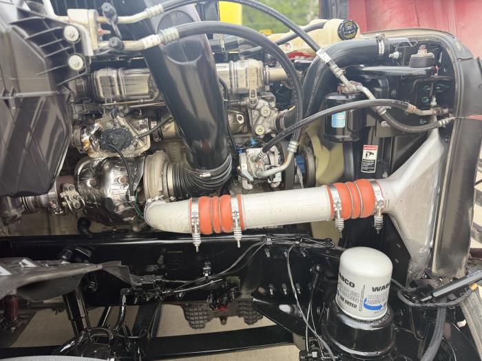 2023 Freightliner Cascadia-17