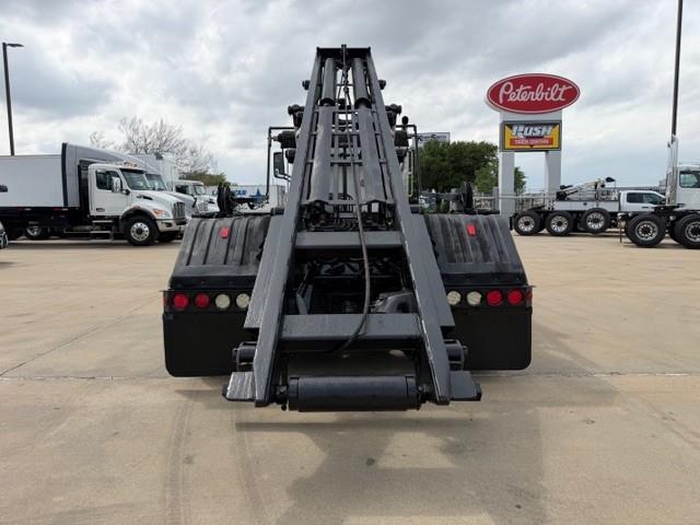 2019 Peterbilt 567-36