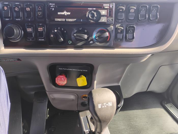 2022 Peterbilt 389-21