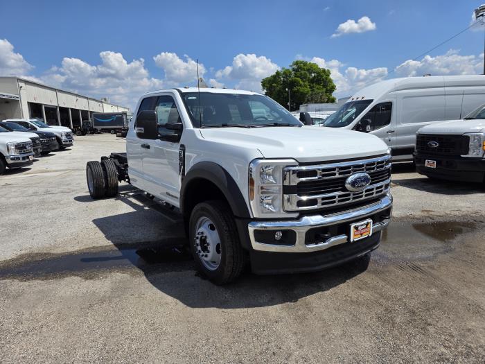 2026 Ford F-550-3