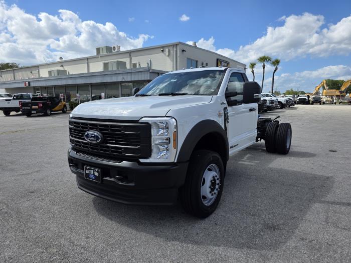 2026 Ford F-600-1