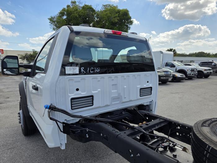 2026 Ford F-600-16