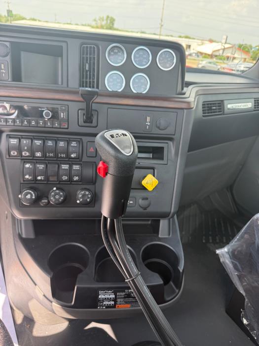 2026 International HX520-28