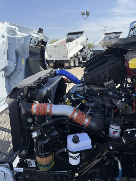 2027 Peterbilt - image 14