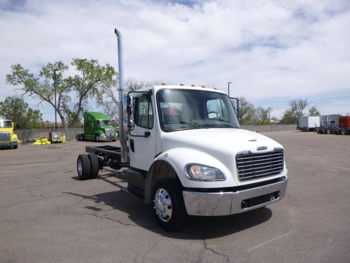 2019 Freightliner Business Class M2 106-1