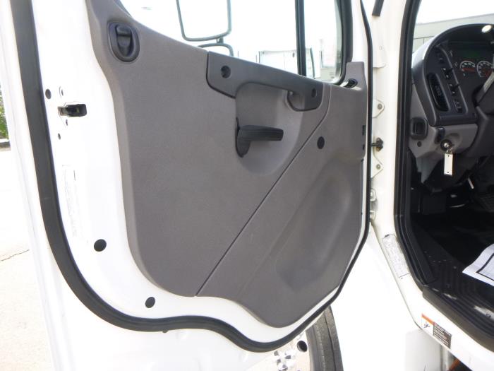 2019 Freightliner Business Class M2 106-10