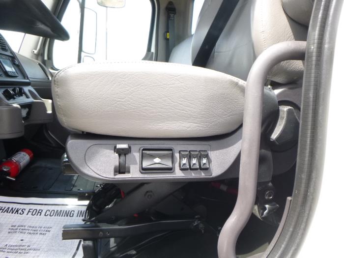 2019 Freightliner Business Class M2 106-13