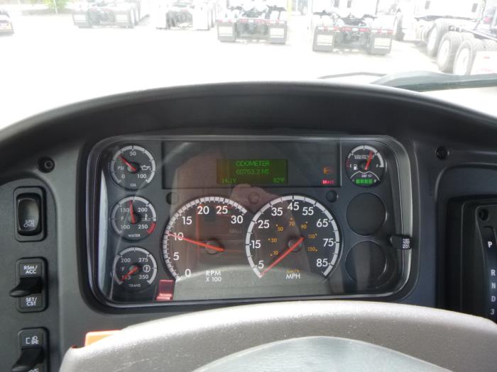 2019 Freightliner Business Class M2 106-14