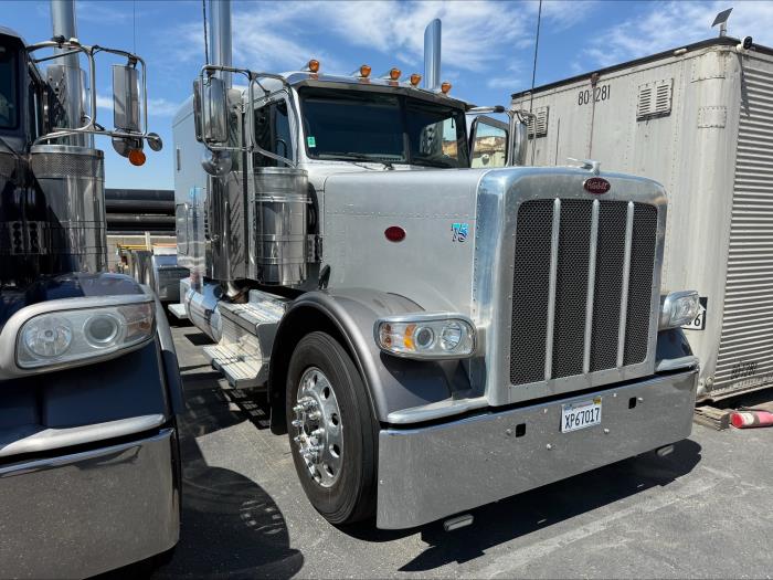 2020 Peterbilt 389-1