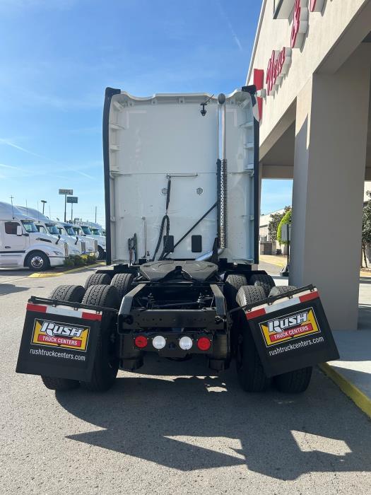 2022 Kenworth T680-8