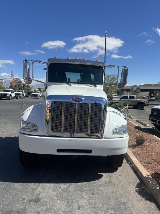2021 Peterbilt 337-3