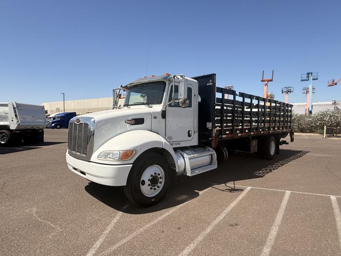 2019 Peterbilt 330-0