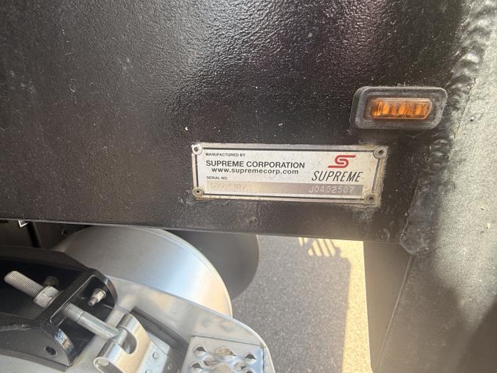 2019 Peterbilt 330-2