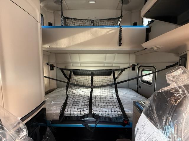 2026 Peterbilt 579-5