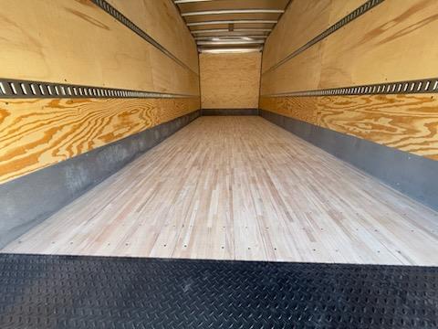 2025 Peterbilt 536-6