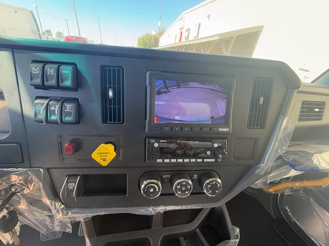 2025 Peterbilt 536-8