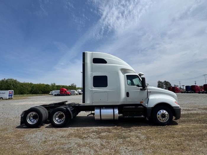 2021 International LT625-2