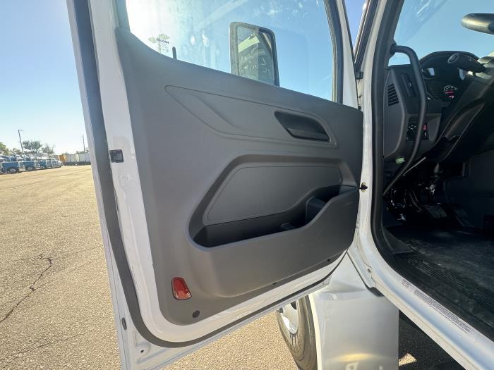 2025 Peterbilt 536-3