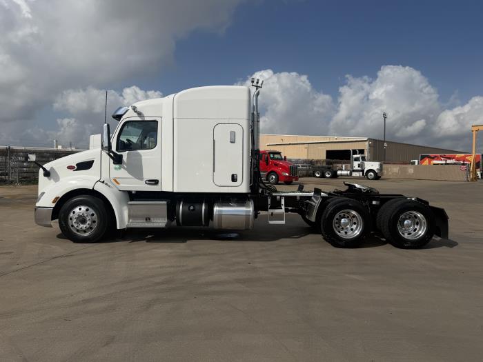 2021 Peterbilt 579-1