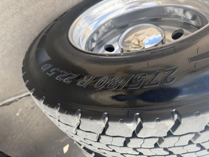 2021 Peterbilt 579-8