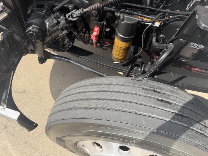 2021 Peterbilt 579-17