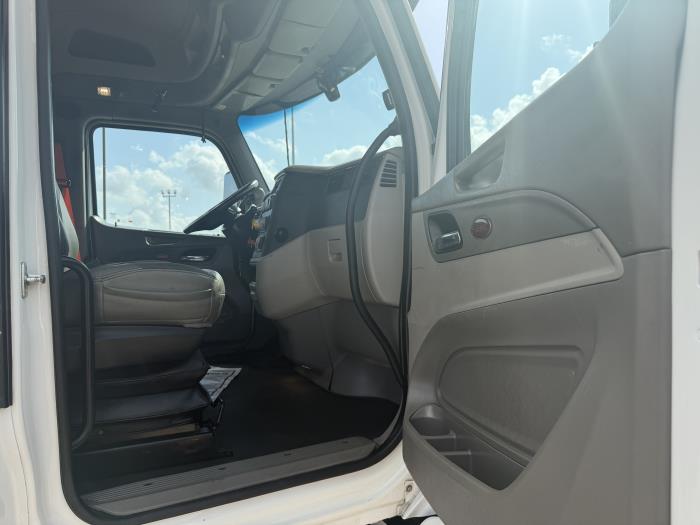 2021 Peterbilt 579-21