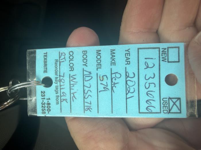 2021 Peterbilt 579-35