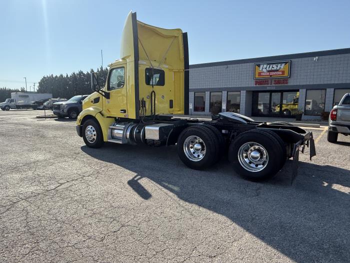 2021 Peterbilt 579-4