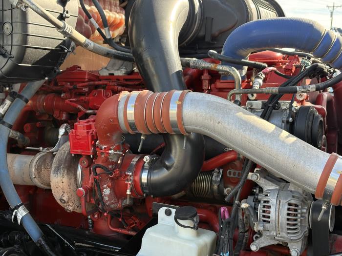 2022 Peterbilt 579-6