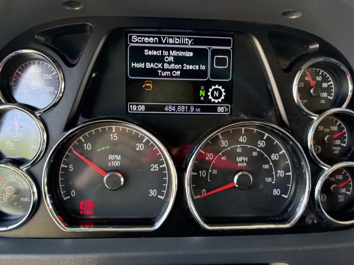 2022 Peterbilt 579-11