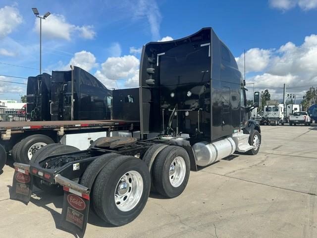 2022 Peterbilt 579-2
