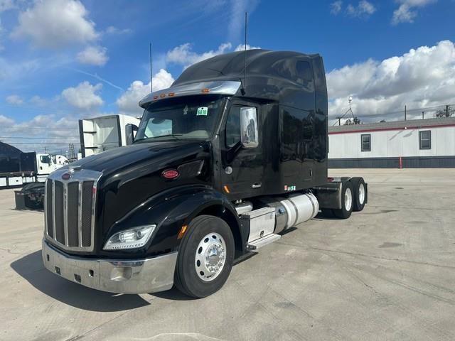 2022 Peterbilt 579-0