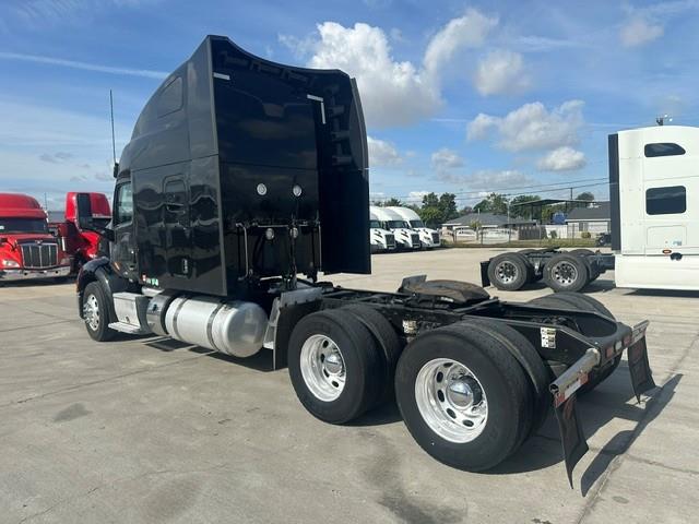 2022 Peterbilt 579-7