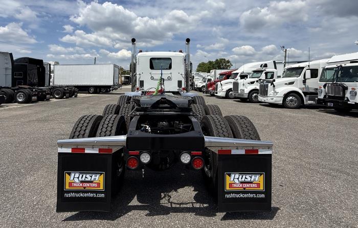 2027 Peterbilt 589-4