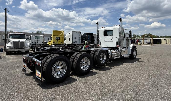 2027 Peterbilt 589-5