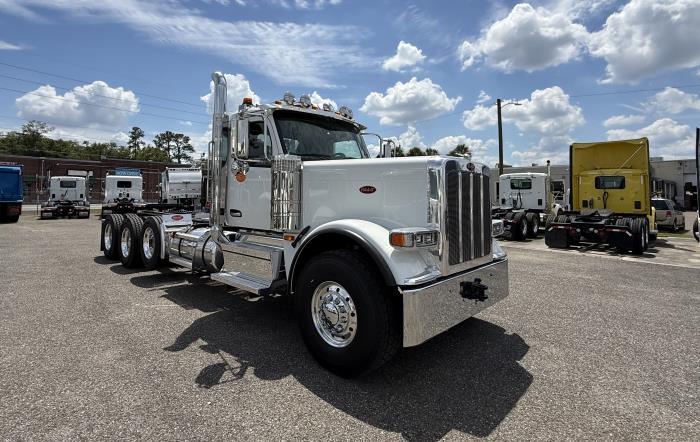 2027 Peterbilt 589-7
