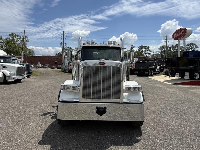2027 Peterbilt 589-8
