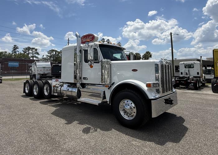 2027 Peterbilt 589-7