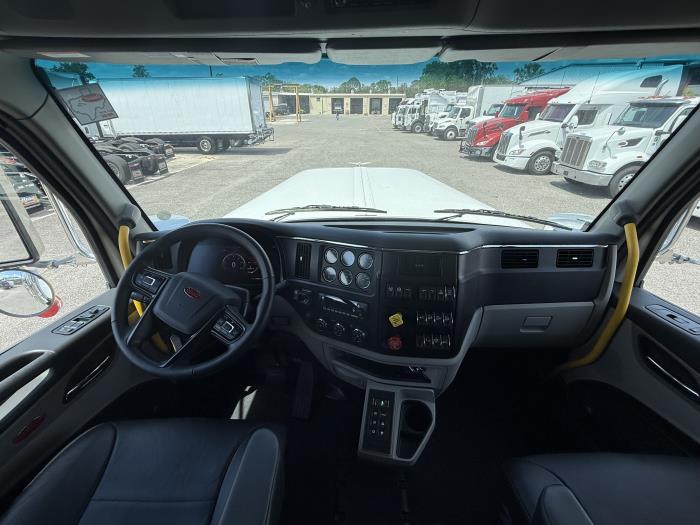 2027 Peterbilt 589-9