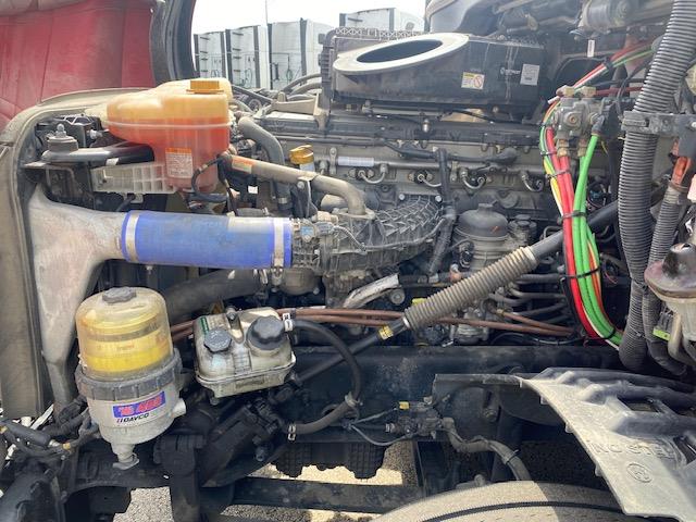 2023 Freightliner Cascadia-9