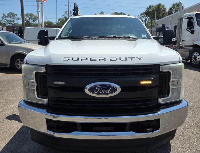 2017 Ford F-350-7